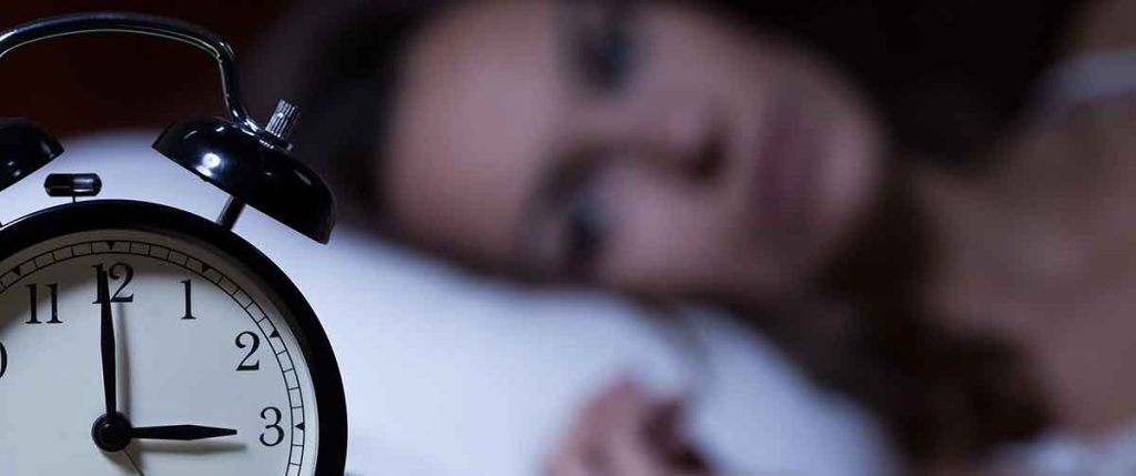 Burnout Insomnia: Tips og behandlinger for gjenopprettende søvn